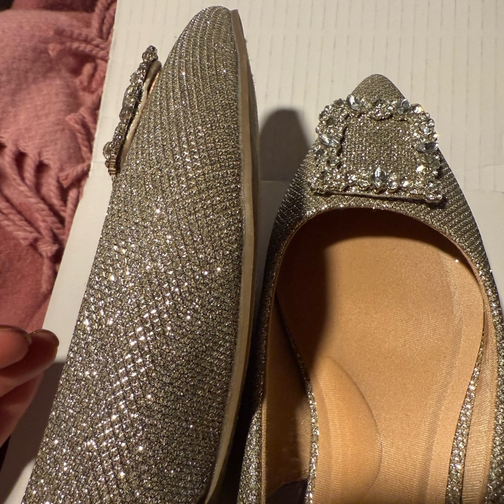 Anne Klein Women's Silver Slingback Flats - Picture 5 of 6